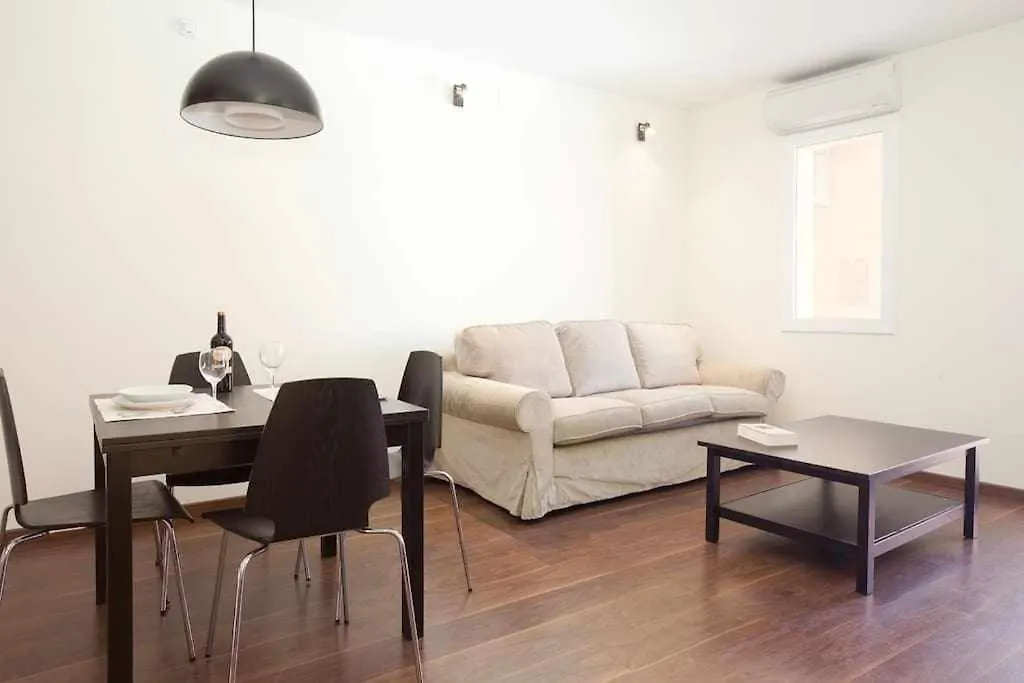 Apart Centrico Con Terraza En Gracia Barcelona Spain