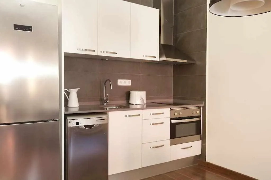 Apart Centrico Con Terraza En Gracia Barcelona